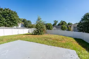 105 Abel Peterson Dr, Mount Holly, NC 28120 - Photo 29