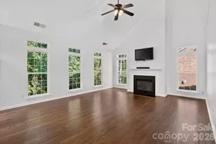 10304 Berkeley Pond Dr, Charlotte, NC 28277 - Photo 13