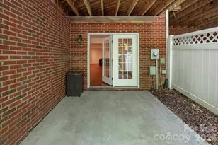 10304 Berkeley Pond Dr, Charlotte, NC 28277 - Photo 43