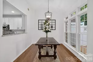 10304 Berkeley Pond Dr, Charlotte, NC 28277 - Photo 11