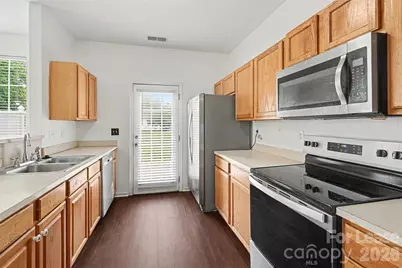 7514 Abigail Glen Drive, Charlotte, NC 28212 - Photo 7