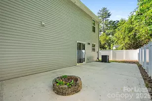 1602 Joseph Hewes Ct, Charlotte, NC 28212 - Photo 13