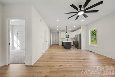 910 W 8th Street, Kannapolis, NC 28081 - Photo 7