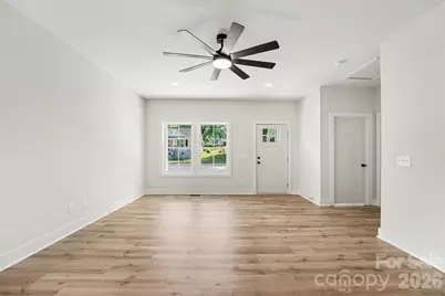 902 W 8th Street, Kannapolis, NC 28081 - Photo 7