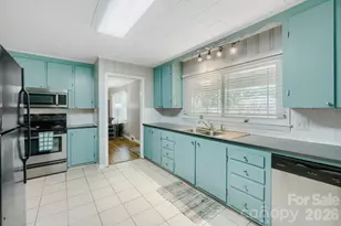 301 Jean Ave, Kannapolis, NC 28083 - Photo 7