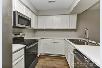 1023 Cranberry Circle, Fort Mill, SC 29715 - Photo 7