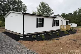 2735 Piney Rd, Morganton, NC 28655 - Photo 9