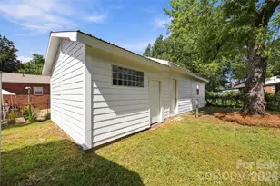 4700 Woodway Pl, Charlotte, NC 28208 - Photo 29