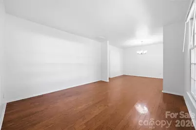 6500 Woodfield Drive, Charlotte, NC 28215 - Photo 7