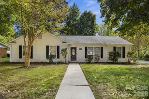 6500 Woodfield Dr, Charlotte, NC 28215 - Photo 1