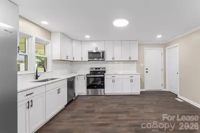 3531 Wandering Lane NE, Hickory, NC 28601 - Photo 3