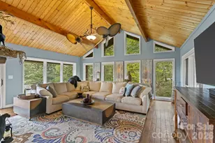 257 Dalhousie Ct, Flat Rock, NC 28731 - Photo 7
