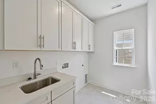 7419 Westrow Ave, Charlotte, NC 28278 - Photo 19