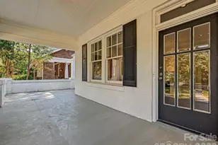 501 Hermitage Ct, Charlotte, NC 28207 - Photo 3
