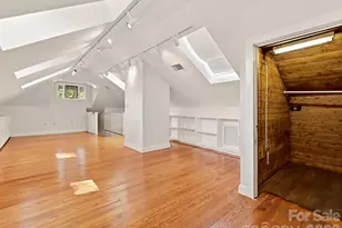 501 Hermitage Ct, Charlotte, NC 28207 - Photo 25