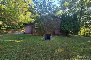 175 River Ln, Canton, NC 28716 - Photo 13