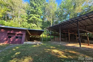 175 River Ln, Canton, NC 28716 - Photo 5