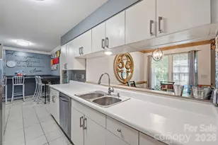 6833 Shiloh Ridge Ln, Charlotte, NC 28212 - Photo 13