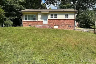 110 9th St, Black Mountain, NC 28711 - Photo 3