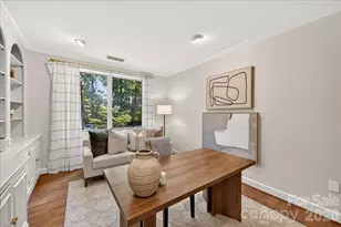 906 Cherokee Rd, Charlotte, NC 28207 - Photo 19