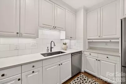 906 Cherokee Road, Charlotte, NC 28207 - Photo 13