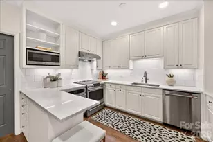 906 Cherokee Rd, Charlotte, NC 28207 - Photo 11