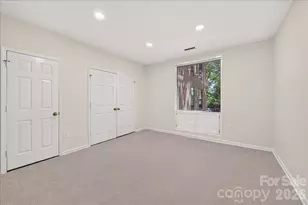 906 Cherokee Rd, Charlotte, NC 28207 - Photo 27