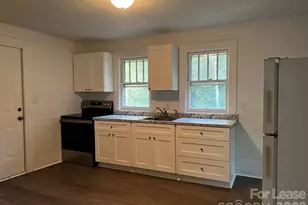 209 Berry Ave, Albemarle, NC 28001 - Photo 7