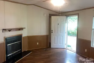 5543 White Oaks Dr, Morganton, NC 28655 - Photo 5