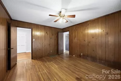 9100 Sandburg Avenue, Charlotte, NC 28213 - Photo 13