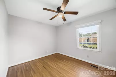 9100 Sandburg Avenue, Charlotte, NC 28213 - Photo 15