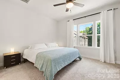 300 Twinflower Lane, Charlotte, NC 28205 - Photo 17