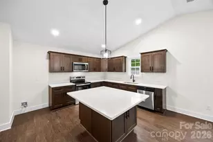 200 Knollwood Cir, Albemarle, NC 28001 - Photo 17