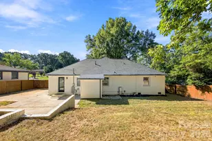 1142 Fox Run Dr, Charlotte, NC 28212 - Photo 31