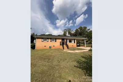 204 W Nims Avenue, Mount Holly, NC 28120 - Photo 1