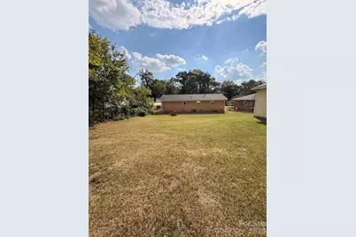 204 W Nims Avenue, Mount Holly, NC 28120 - Photo 13