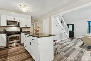 2034 Fairhill Cir, Rock Hill, SC 29732 - Photo 3