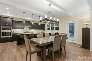 7042 Morganford Rd, Charlotte, NC 28211 - Photo 13