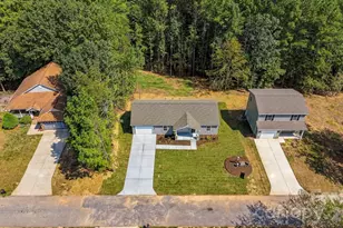 5110 Hanging Rock Ct, Hickory, NC 28601 - Photo 39