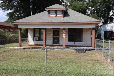 736 2nd Avenue SW, Hickory, NC 28602 - Photo 1