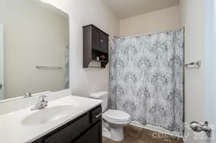 9012 Avery Meadows Dr, Charlotte, NC 28216 - Photo 21