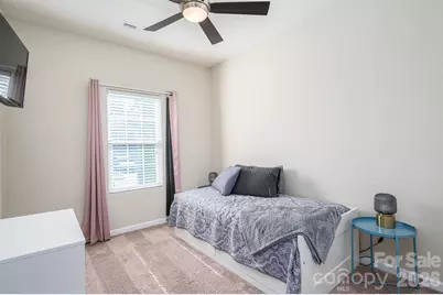 9012 Avery Meadows Drive, Charlotte, NC 28216 - Photo 17