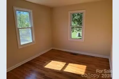 1110 N Ridge Road, Hendersonville, NC 28792 - Photo 7