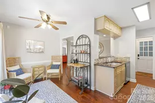 4701 Dawnridge Dr, Charlotte, NC 28226 - Photo 5