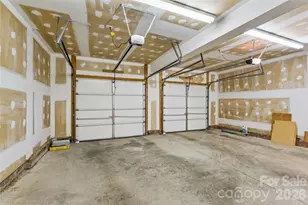 7500 Plott Rd, Charlotte, NC 28215 - Photo 23