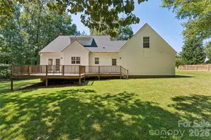 7500 Plott Rd, Charlotte, NC 28215 - Photo 3