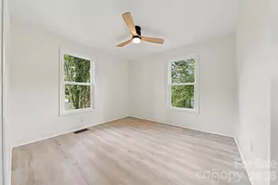 436 N Green St, Morganton, NC 28655 - Photo 11