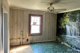 901 State St, Marion, NC 28752 - Photo 11