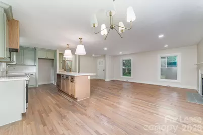 2117 Emerywood Drive, Charlotte, NC 28210 - Photo 7