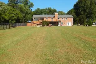 6700 Pine Lake Ln, Mint Hill, NC 28227 - Photo 3